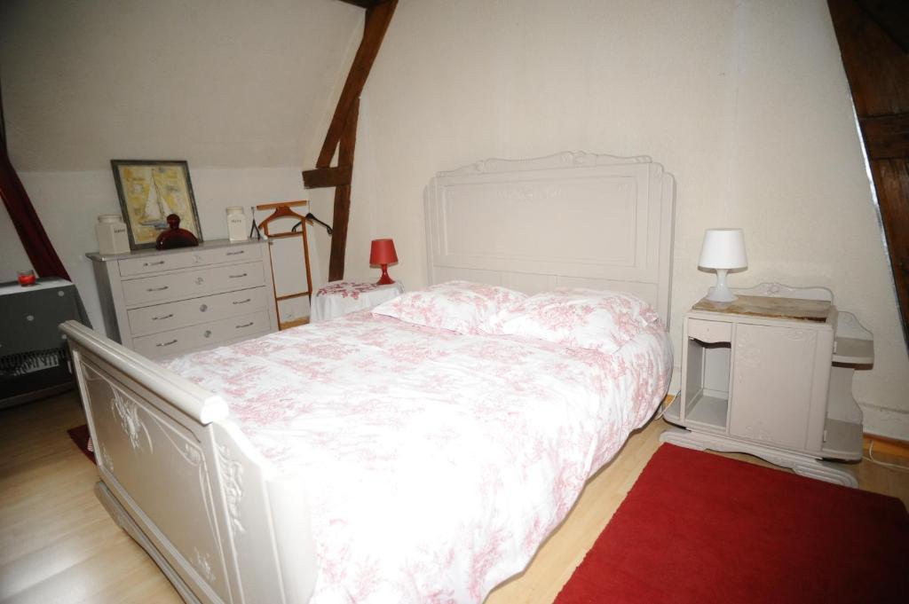 Château de Bertreville Bertreville-Saint-Ouen Quarto foto
